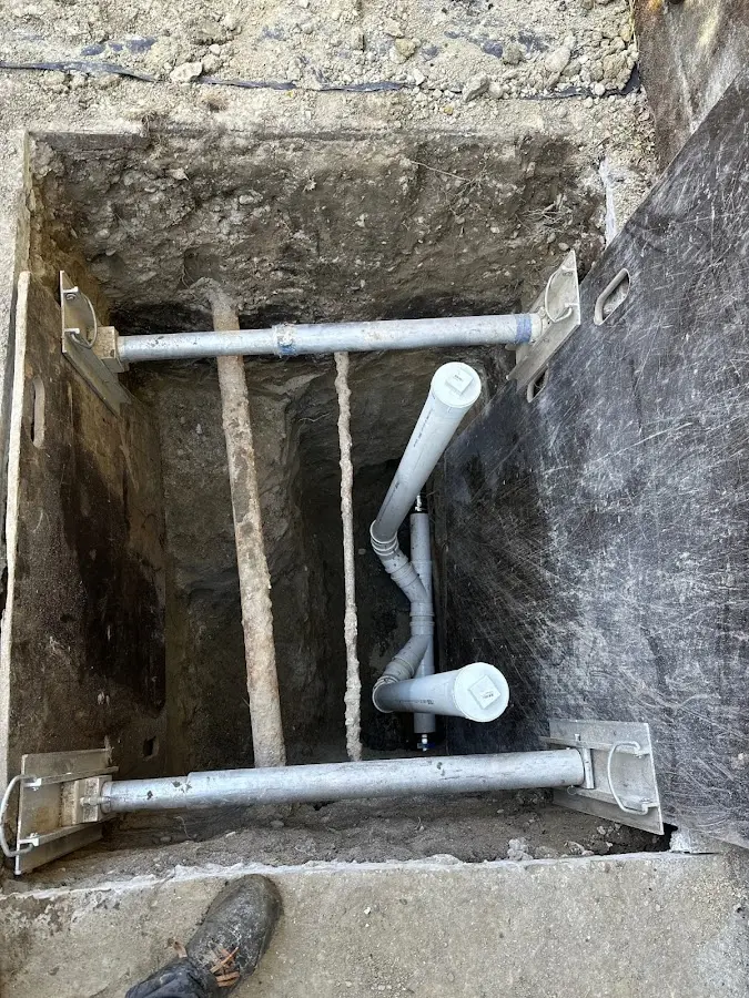 Experienced plumber completing Gas Line Repair work in Issaquah